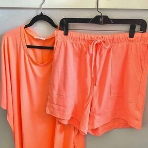 ZENANA Dolman Half Sleeve Oversized Tee Top & Shorts - Size 1x